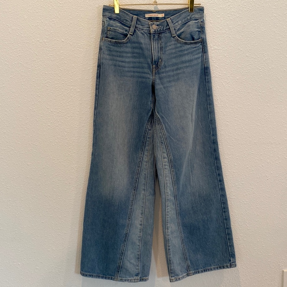 Levi’s ‘94 Baggy Wide Leg jeans